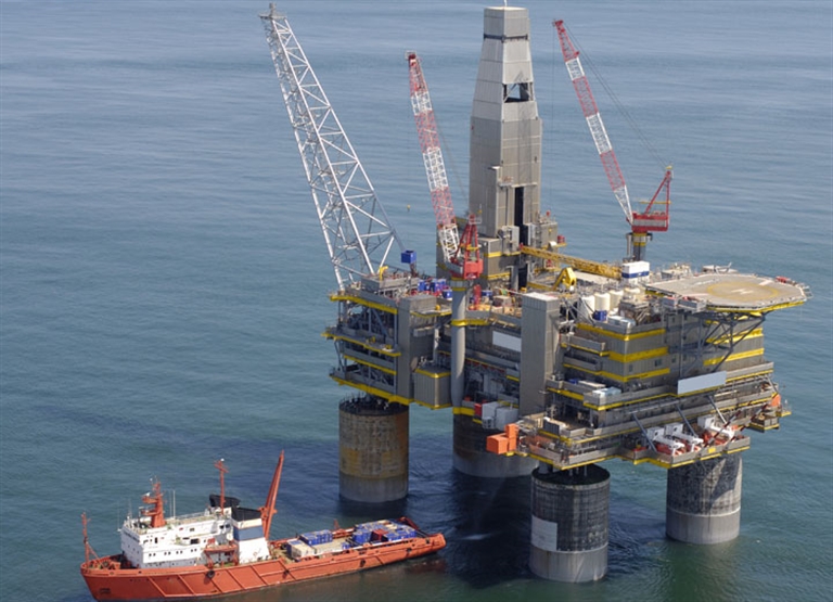 ¿Por qué humidificar las plataformas petroleras y gasíferas?